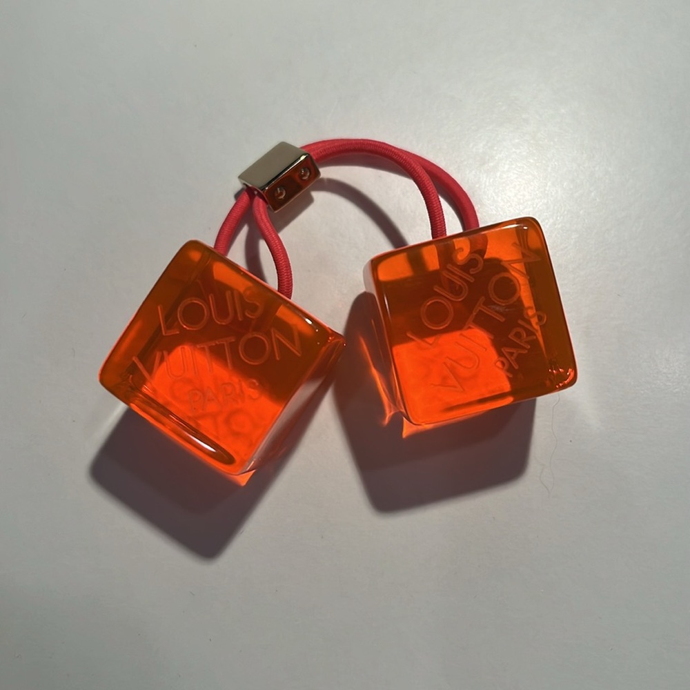 Louis Vuitton Pair of Giant Neon Green & Orange Hair Cubes in Box - Picture 5 of 7
